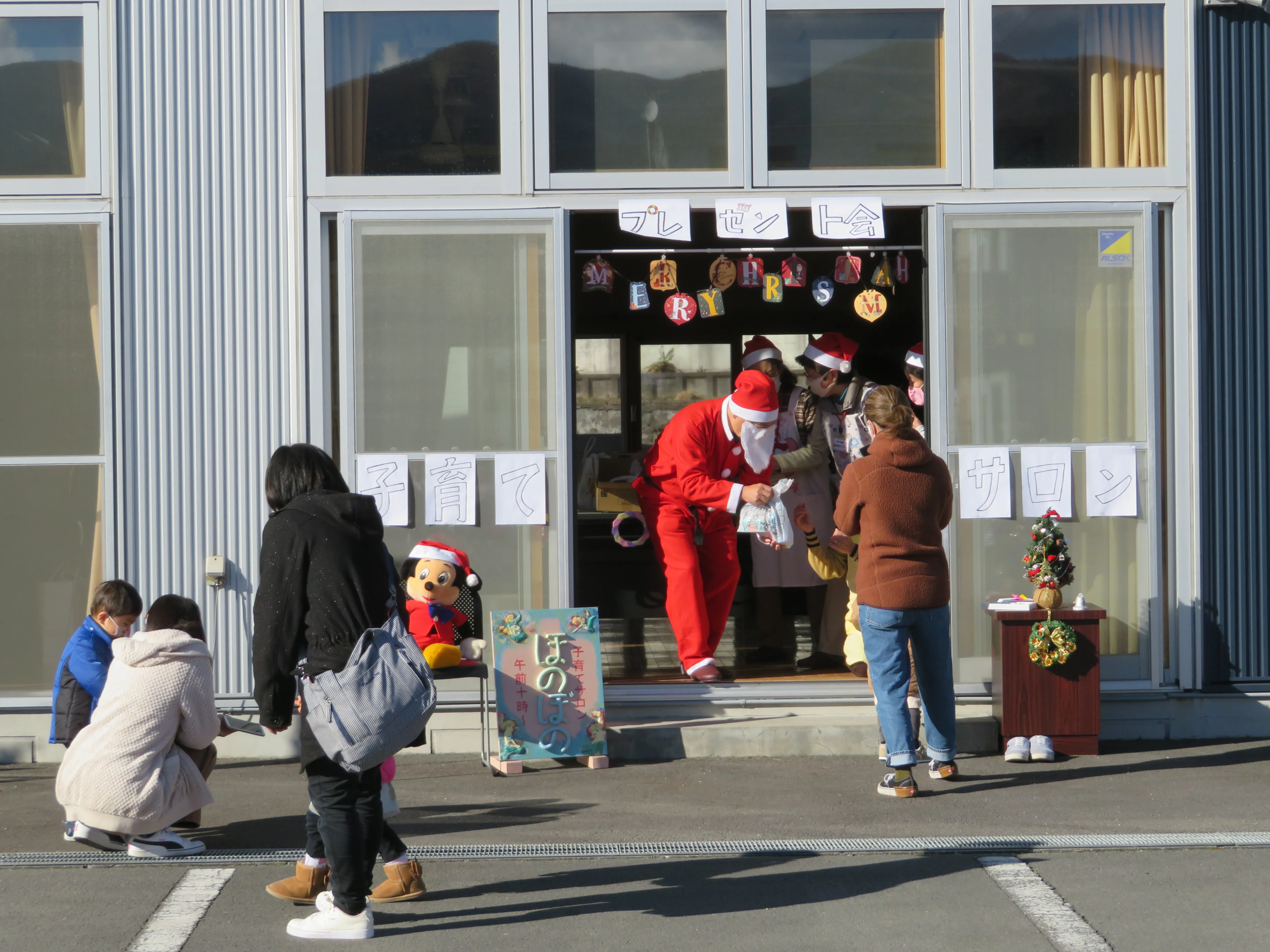 子育て支援クリスマス会にて